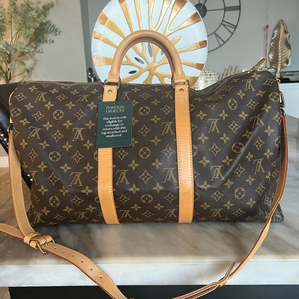 ❗️SOLD ❗️Authentic Louis Vuitton Monogram Keepall 50
